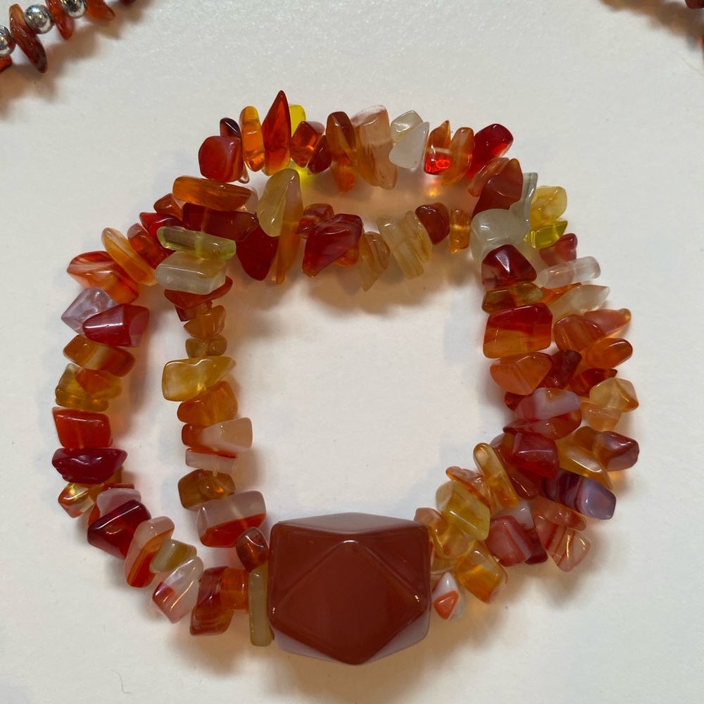 Elegant Amber Necklace and Bracelet Set - Picture 3 of 3